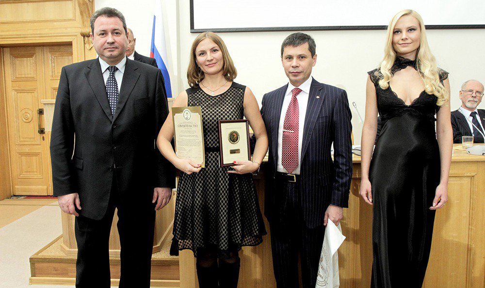Золотая медаль за лучшие услуги в сфере косметологии в Сибири